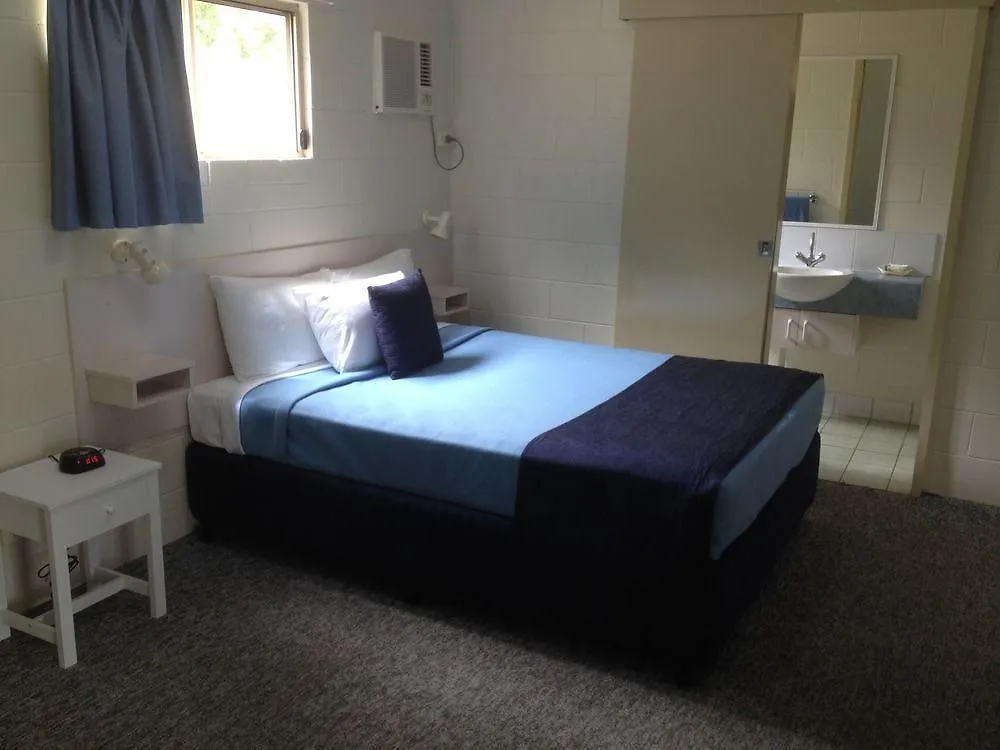 *** Motel Overflow Emerald Motor Inn Australia